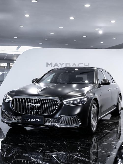 成都157岚图汽车的售后服务让用户无忧出行，迈巴赫未来的豪华车趋势